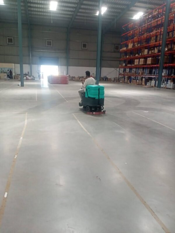 Global Hi Tech Industrial Ride-On Floor Scrubber